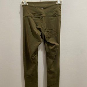 Lululemon leggings size 4